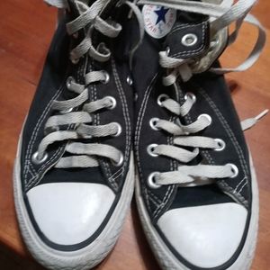 Converse blk high top 3.5 boy 5.5 women